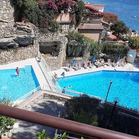 Conca Verde Appartamento Sul Mare Marina dʼMarina dʼAndora Zewnętrze zdjęcie